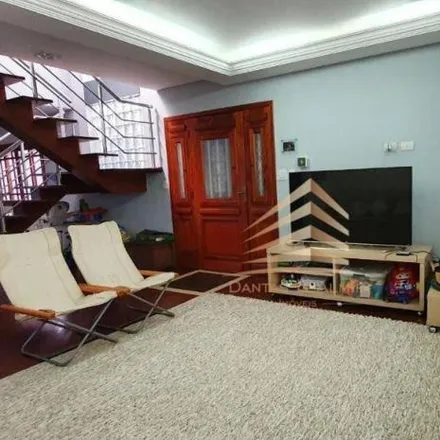 Buy this 3 bed house on Rua Noel Rosa in Paraventi, Guarulhos - SP