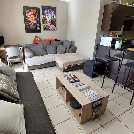 Image 1 - Montrose Avenue, Johannesburg Ward 100, Randburg, 2188, South Africa - Apartment for rent
