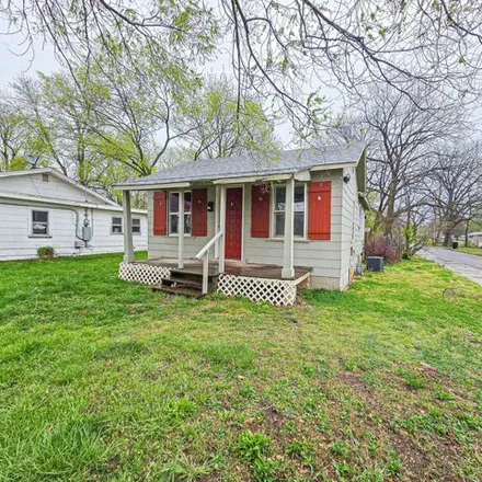 Buy this 2 bed house on 2281 West Brower Street in Springfield, MO 65802
