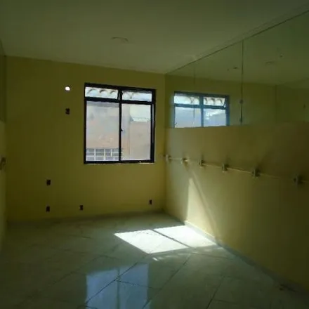 Rent this studio apartment on Praça Ruy Barbosa in Centro, Nova Iguaçu - RJ
