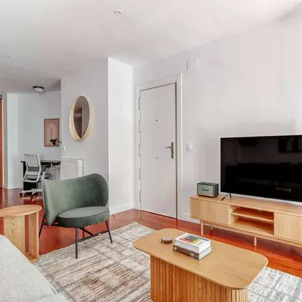 Rent this 2 bed apartment on Basarri in Calle de Toledo, 82