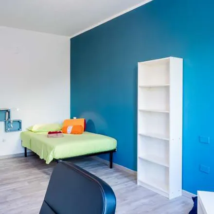 Image 5 - Via Longarone, 21, 20157 Milan MI, Italy - Apartment for rent