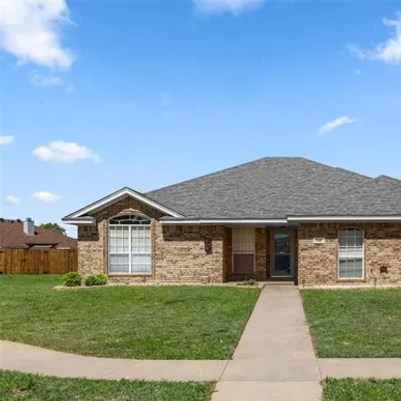 Rent this 4 bed house on 6035 Van Dorn Drive in Allendale, Wichita Falls