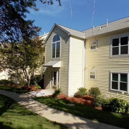 Rent this 2 bed condo on South Huron Parkway in Ann Arbor, MI 48104