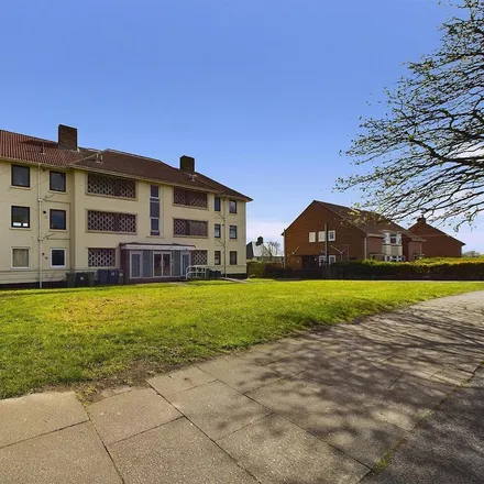 Rent this 2 bed apartment on Kendal Crescent in Gateshead, NE9 6YY