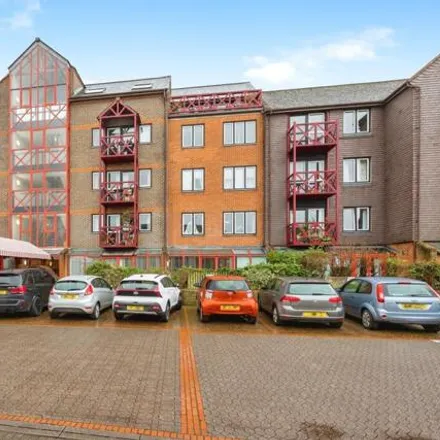 Buy this 1 bed apartment on The Mount in Guildford, GU2 4HR