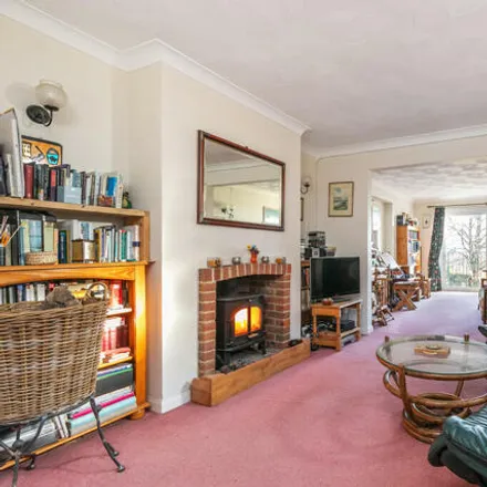 Image 5 - Compton Way, Winchester, SO22 4EY, United Kingdom - House for sale