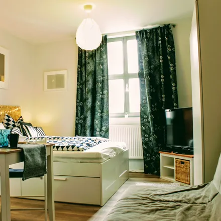 Rent this 2 bed apartment on Hauptstraße 103 in 91054 Erlangen, Germany