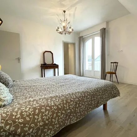 Rent this 3 bed house on Soumoulou in Pyrénées-Atlantiques, France