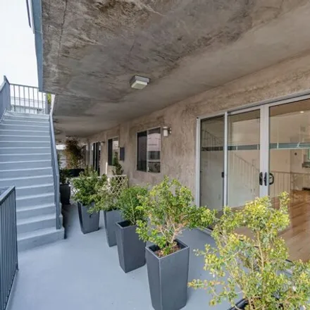 Image 4 - 1164 North Clark Street, West Hollywood, CA 90069, USA - House for rent