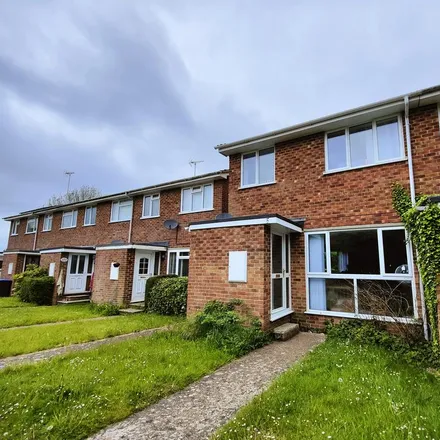Rent this 3 bed townhouse on 10 Badgers Walk in Burgess Hill, RH15 0AE