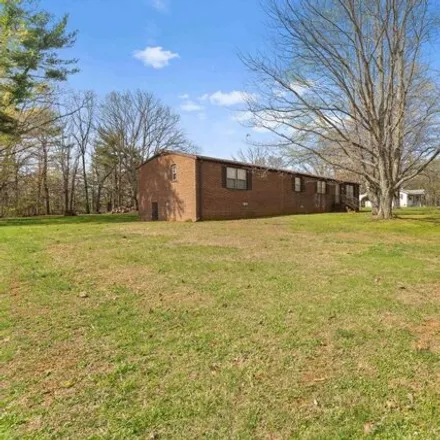 Image 6 - 111 Carrington Rd, Amherst, Virginia, 24521 - House for sale