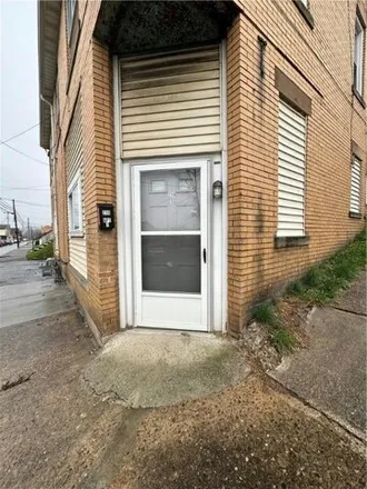Image 7 - 825 3rd Street, Charleroi, Washington County, PA 15022, USA - House for sale