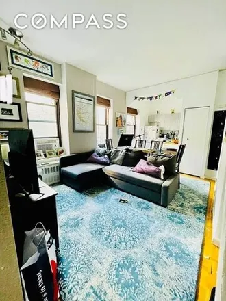 Image 4 - 305 East 95th Street, New York, NY 10128, USA - House for rent