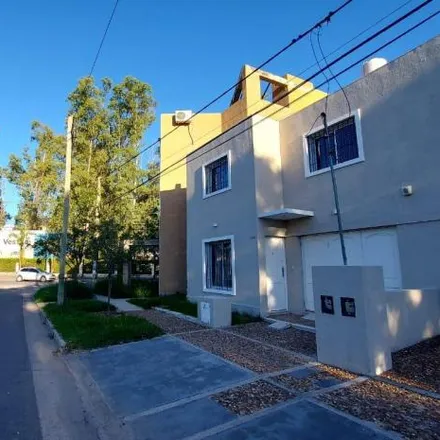 Rent this 3 bed house on Juan Planas 2856 in Tablada Park, Cordoba