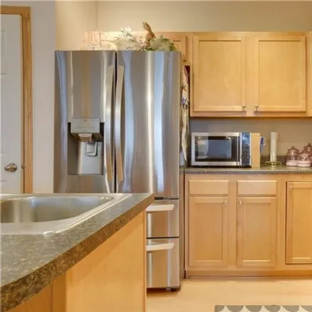 Image 4 - Providence Pointe Clubhouse, Providence Drive, Johnston, IA 50111, USA - Townhouse for sale