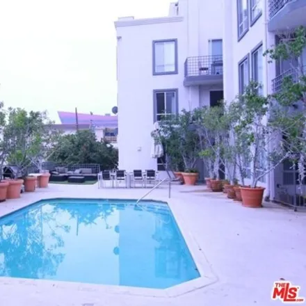 Image 4 - Cosmopolitan Apaartments, 884 Palm Avenue, West Hollywood, CA 90069, USA - House for rent