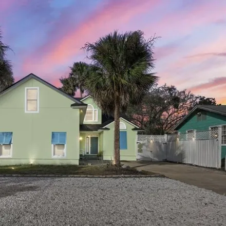 Buy this 3 bed house on 1221 4th Avenue North in Jacksonville Beach, FL 32250