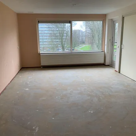 Rent this 2 bed apartment on Gerard Goosenflat in Thomas Mannplaats, 3069 NE Rotterdam