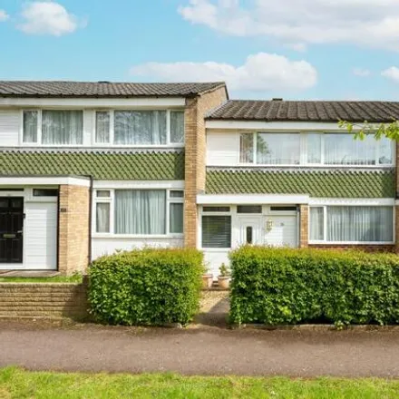 Rent this 3 bed townhouse on Washington Avenue in Hemel Hempstead, HP2 6DH