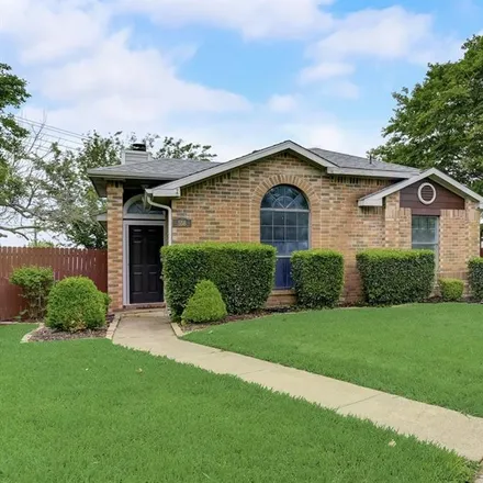 Buy this 3 bed house on 558 Appomattox Drive in Mesquite, TX 75149