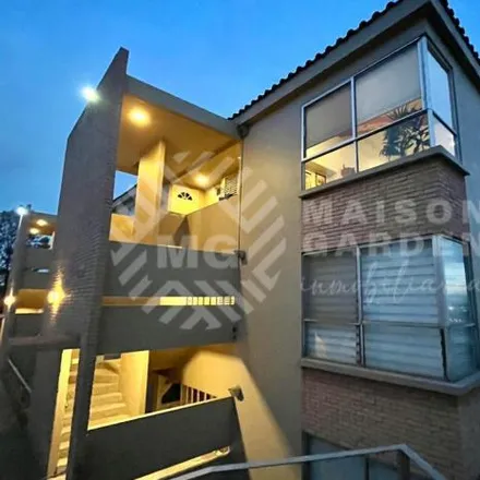 Buy this 2 bed apartment on Lago Azúl in Bélgica, 52977 Atizapán de Zaragoza