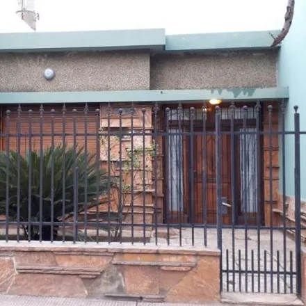 Rent this 2 bed house on Avenida Amadeo Sabattini 5003 in Villa Los Artesanos, Cordoba