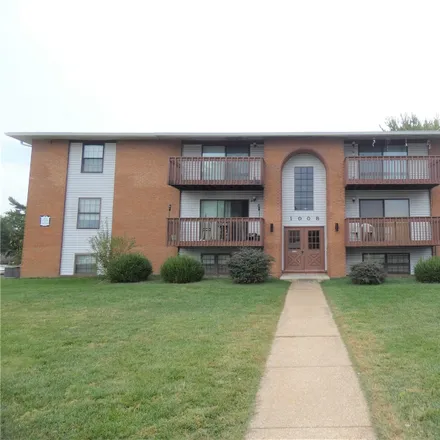 Buy this 2 bed condo on 1002 Brookshire Court in Saint Clair County, IL 62221