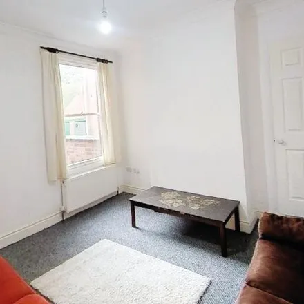 Rent this 3 bed apartment on Clarendon Books in Clarendon Park Road, Leicester