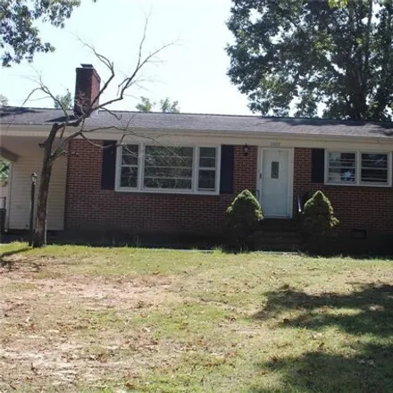 Buy this 3 bed house on 2019 Garland Avenue in Blackwood Park, Gastonia