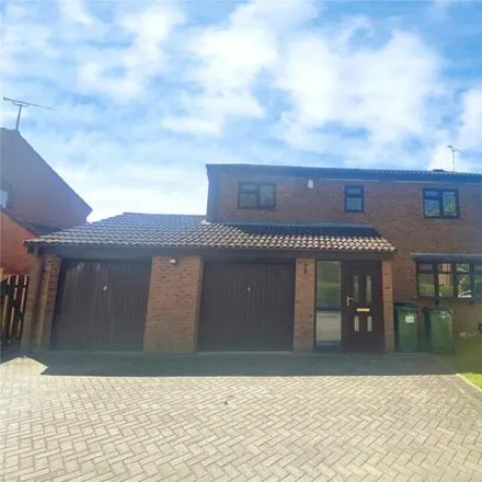 Rent this 4 bed house on Tynedale Close in Oadby, LE2 4TS