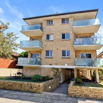 Rent this 3 bed apartment on unnamed road in Kensington NSW 2033, Australia