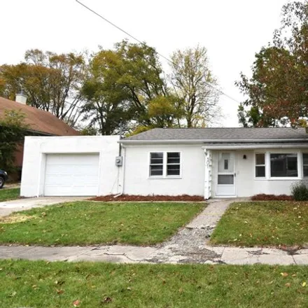 Buy this 3 bed house on 495 West 9th Street in Boone, IA 50036