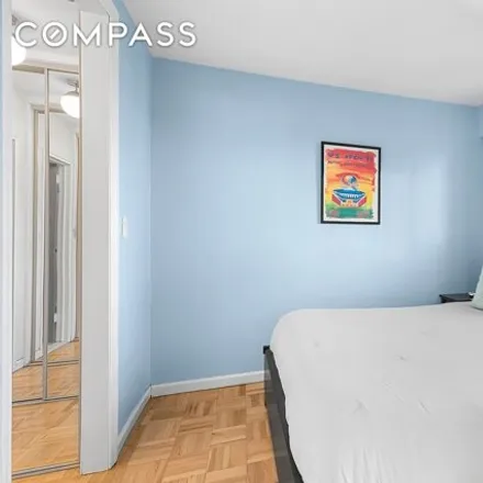 Image 4 - Gristedes, 1208 1st Avenue, New York, NY 10021, USA - Apartment for sale