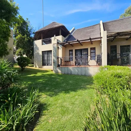 Image 3 - Ebbehout Street, Sharonlea, Randburg, 2188, South Africa - Townhouse for rent