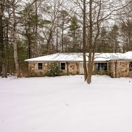 Buy this 3 bed house on 885 Lake Odonnell Rd in Sewanee, Tennessee