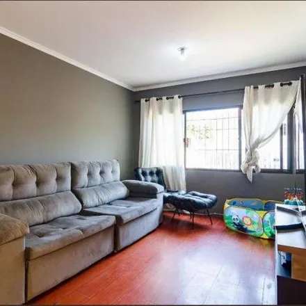 Rent this 3 bed house on Rua Daniel Kidder in Campo Belo, São Paulo - SP