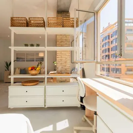 Image 2 - Carrer de Francesc Cubells, 29, 46011 Valencia, Spain - Apartment for rent