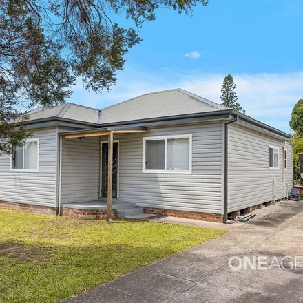 Rent this 3 bed apartment on Hurley Avenue in Fairy Meadow NSW 2519, Australia