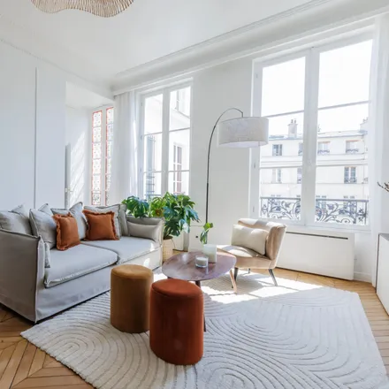 Image 3 - 84 Rue d'Amsterdam, 75009 Paris, France - Apartment for rent