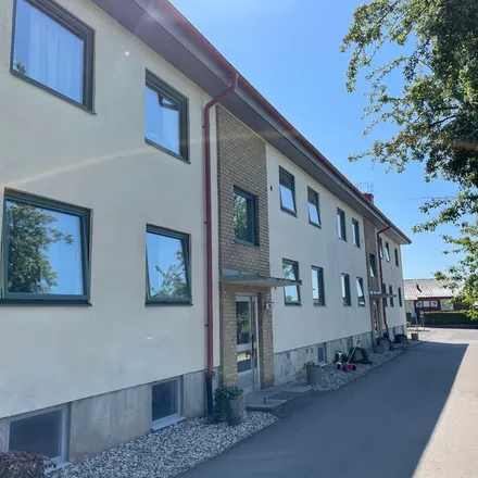 Rent this 4 bed apartment on Storgatan in 242 35 Hörby, Sweden