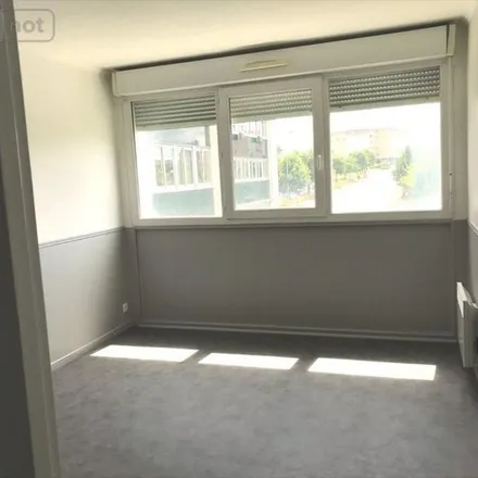 Rent this 1 bed apartment on 7 Rue des Roses in 37170 Chambray-lès-Tours, France