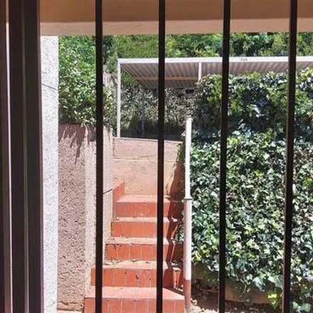 Rent this 2 bed townhouse on 33 Drakensberg Drive in Alphenpark, Pretoria