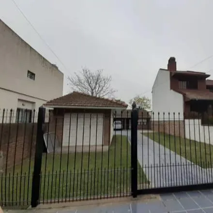 Buy this 5 bed house on Joaquín V. González 1253 in Caisamar y Estrada, 7600 Mar del Plata