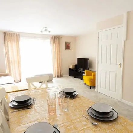 Rent this 3 bed duplex on Guide Post Road in Manchester, M13 9HP