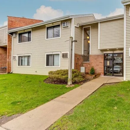 Image 2 - 648 Bayside Drive, Palatine, IL 60074, USA - Condo for rent