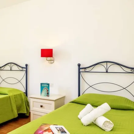 Rent this 2 bed house on Vieste in Via Vittorio Veneto, 7bis
