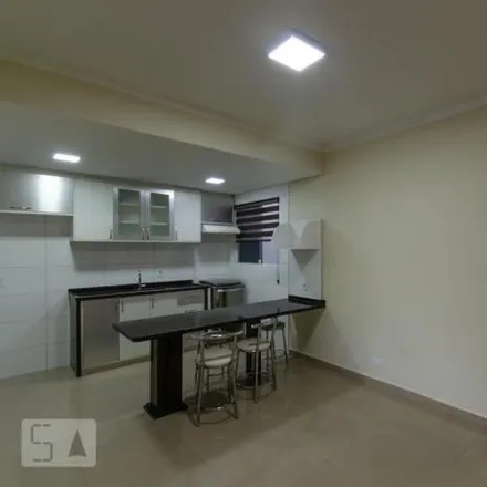 Rent this 2 bed apartment on Rua Divino in jardim piratininga, São Paulo - SP