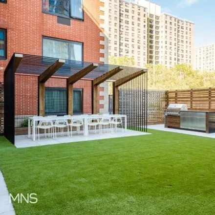 Buy this 3 bed condo on 1325 5th Avenue in New York, NY 10029