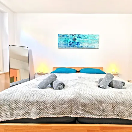 Rent this 3 bed apartment on Bestattungshaus Päschel in Michael-Kazmierczak-Straße 25, 04157 Leipzig